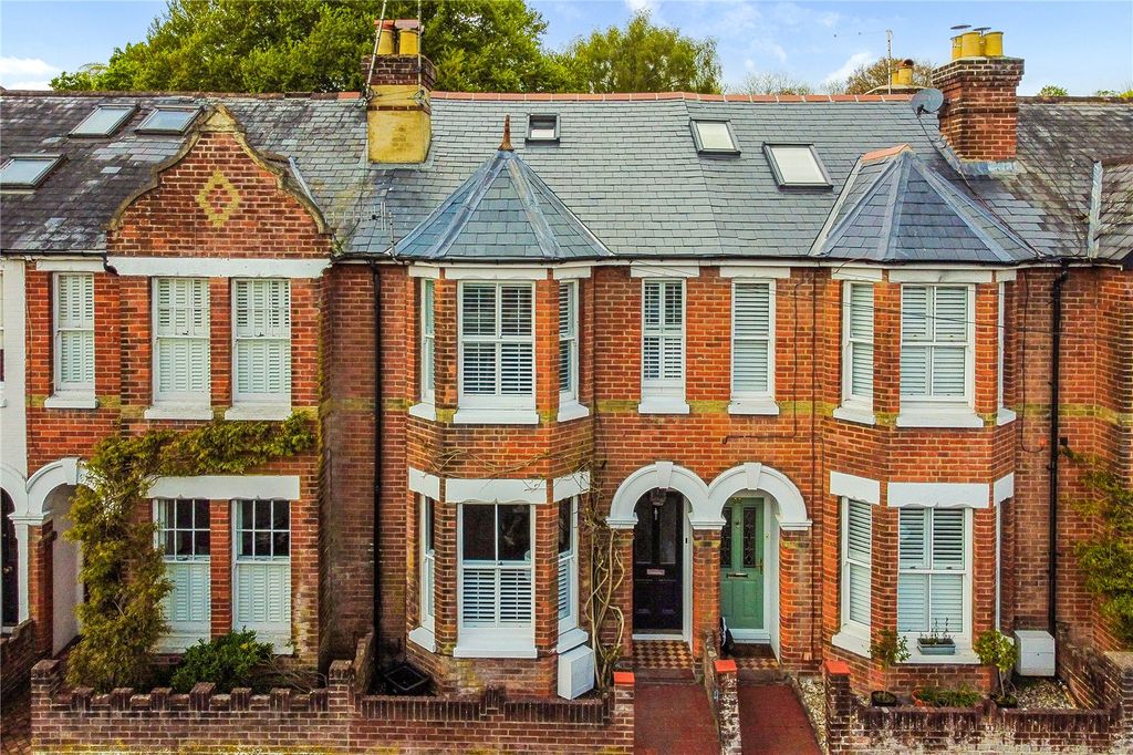 Property photo 1 of 13 Front Aspect