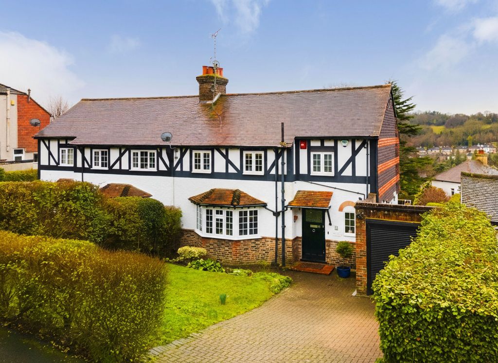 Property photo 1 of 21