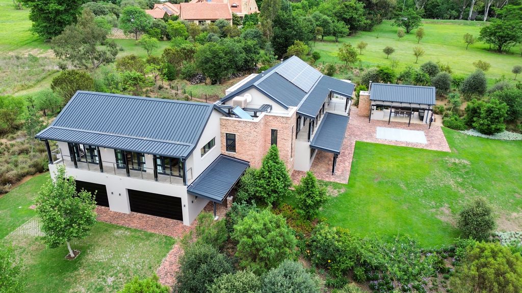 Property photo 3 of 56