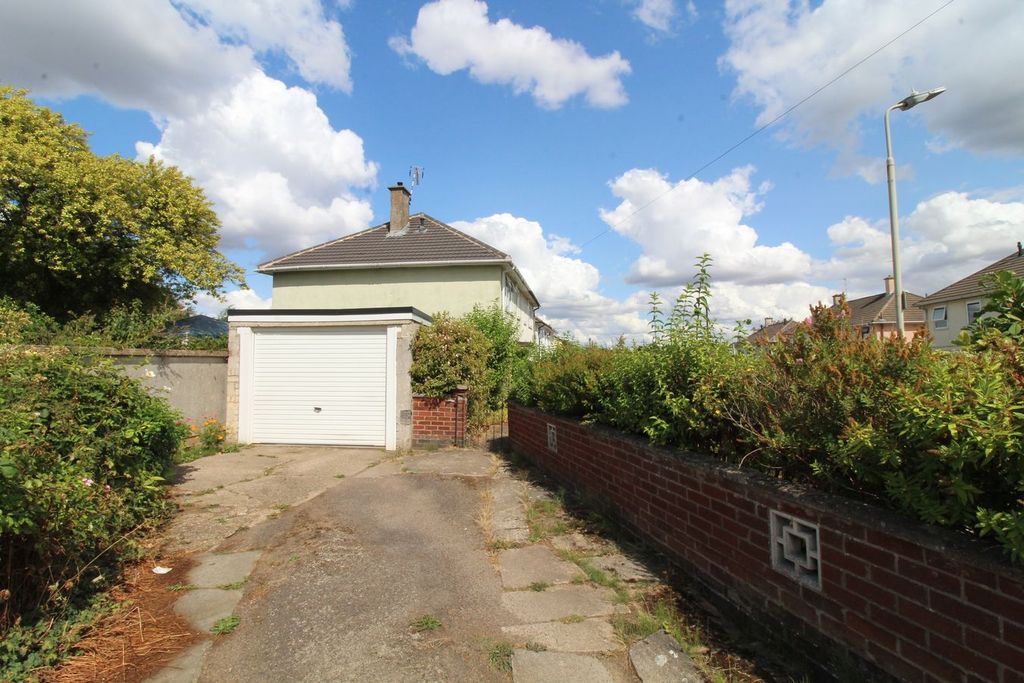 Property photo 2 of 16
