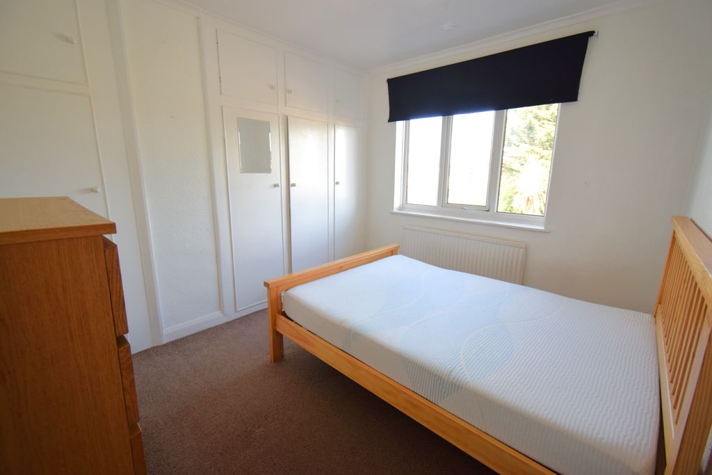 Property photo 2 of 16 Bedroom 1