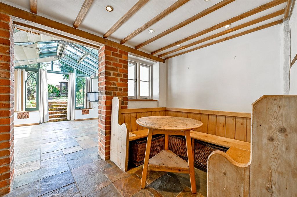 Property photo 3 of 11 Picture No. 21