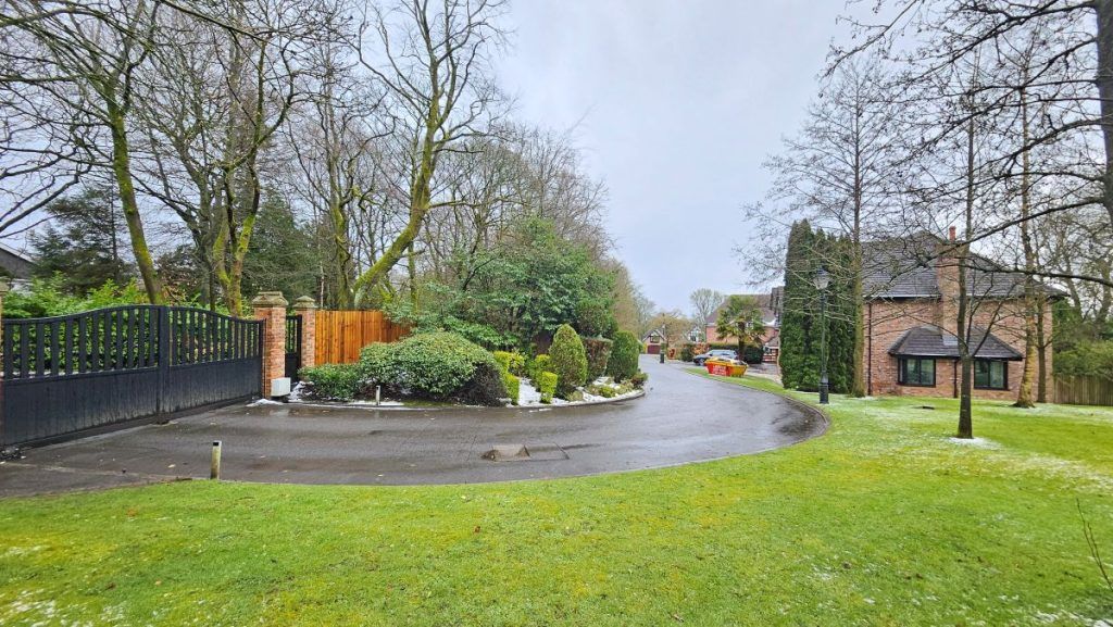 Property photo 2 of 54 2