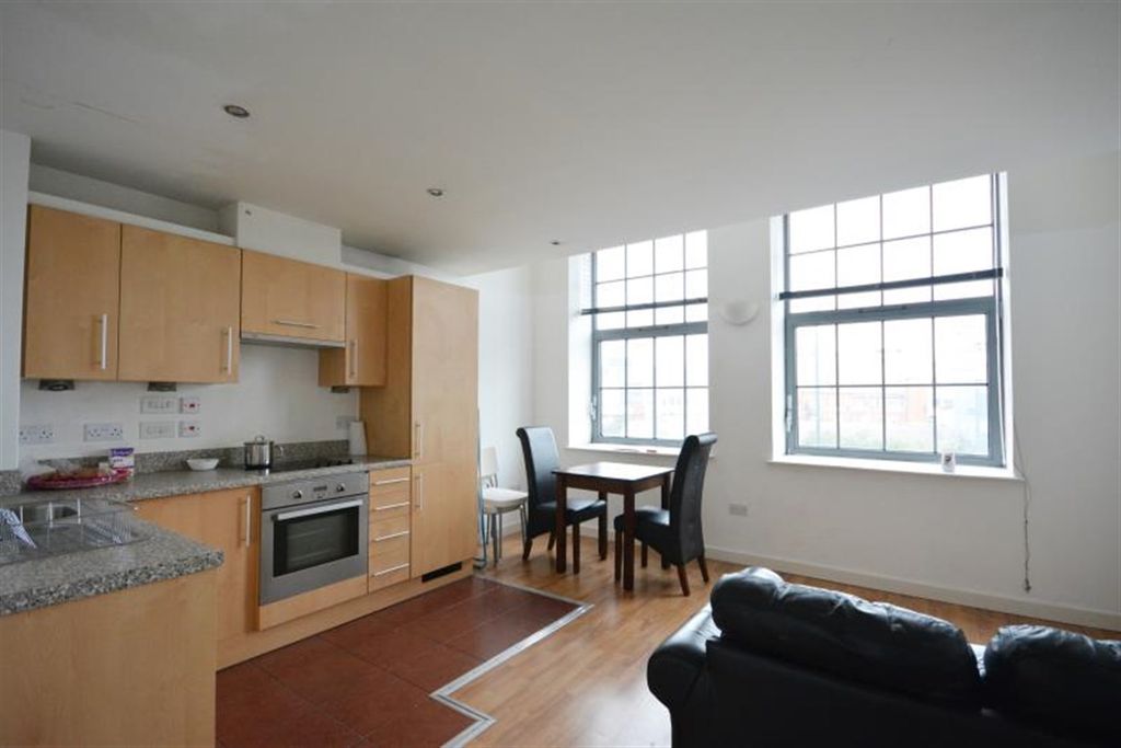 Property photo 2 of 6 Lounge