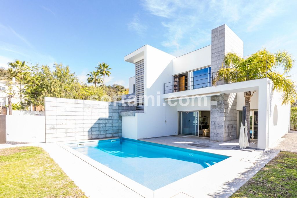 Property photo 1 of 32