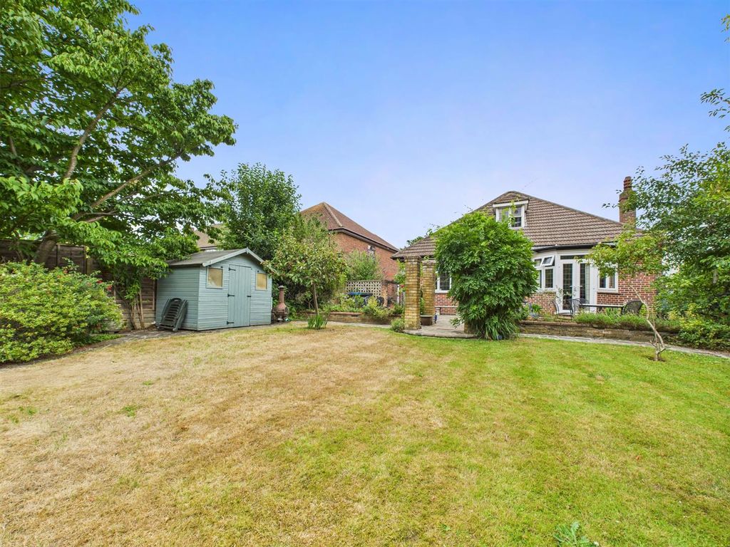 Property photo 3 of 20 Cam02885G0-Pr0432-Still033.Jpg