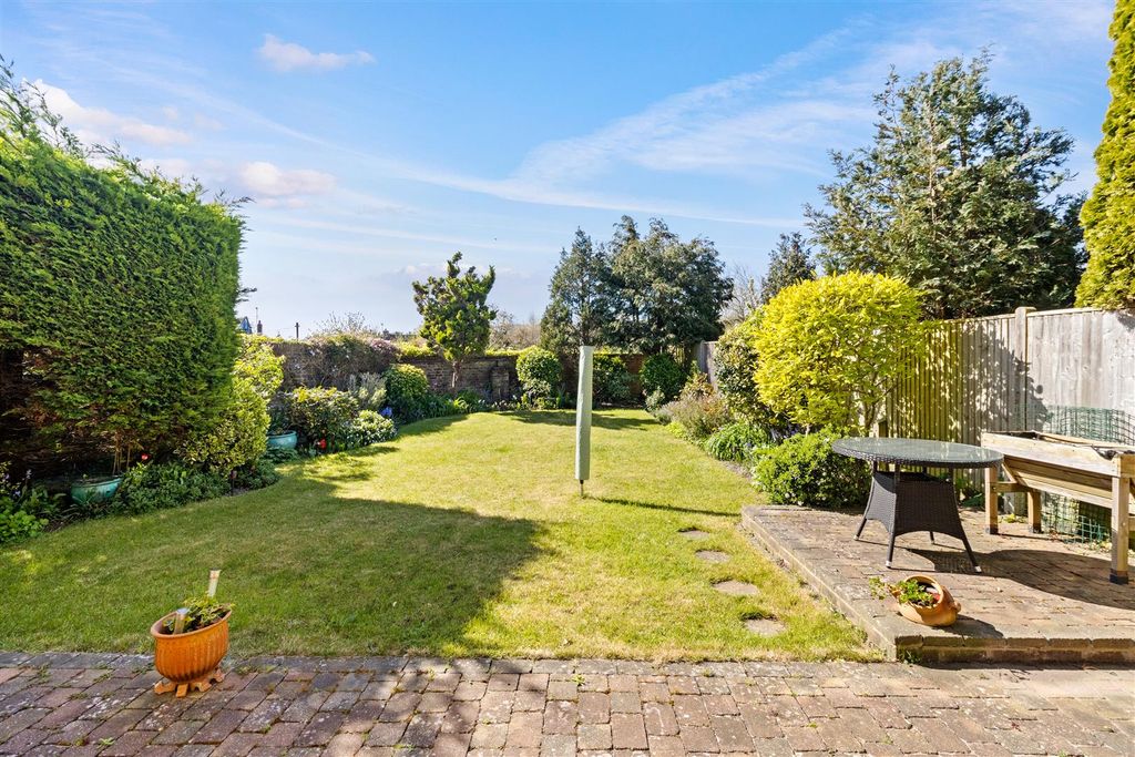 Property photo 2 of 23 Rear Garden