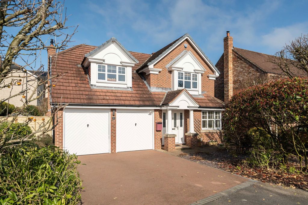 Property photo 1 of 26