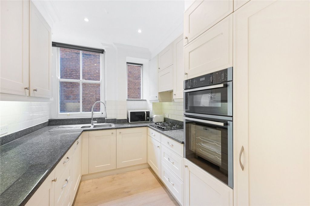 Property photo 3 of 14 Picture No. 27