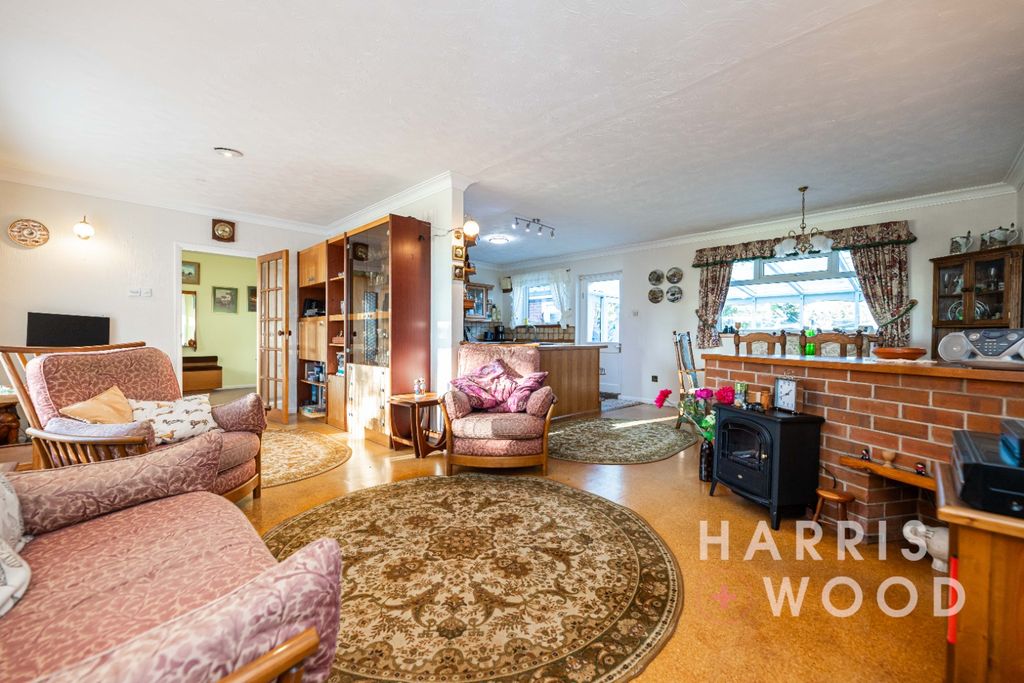 Property photo 3 of 42 4651946