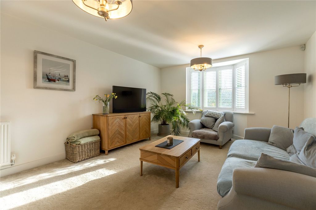 Property photo 2 of 18 Picture No. 03