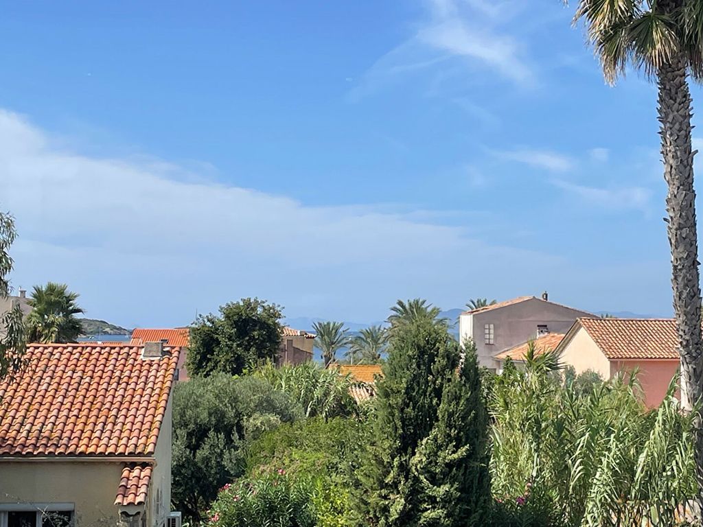 Property photo 1 of 6 Apartment Six-Fours-Les-Plages, 1 Room(S), 27 m2