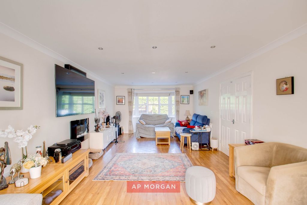 Property photo 2 of 31 Picture No. 06