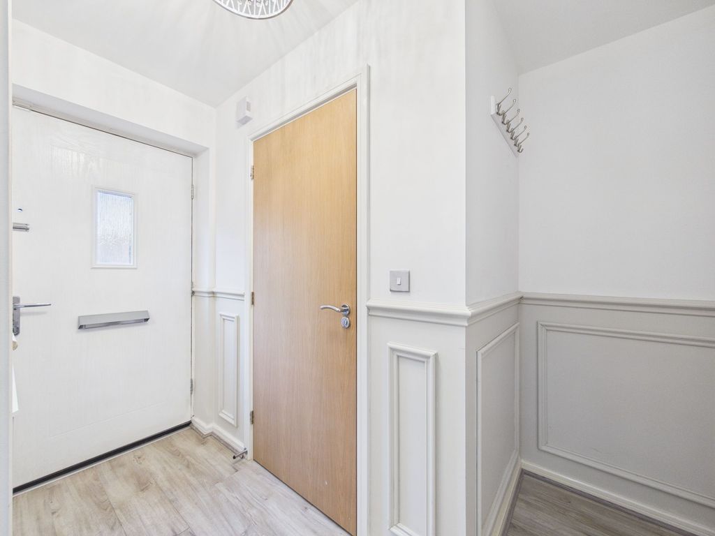 Property photo 2 of 26