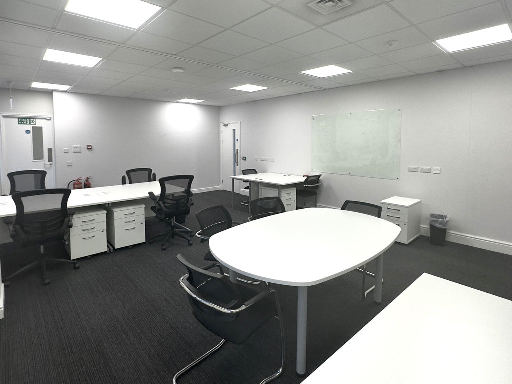 Property photo 3 of 8