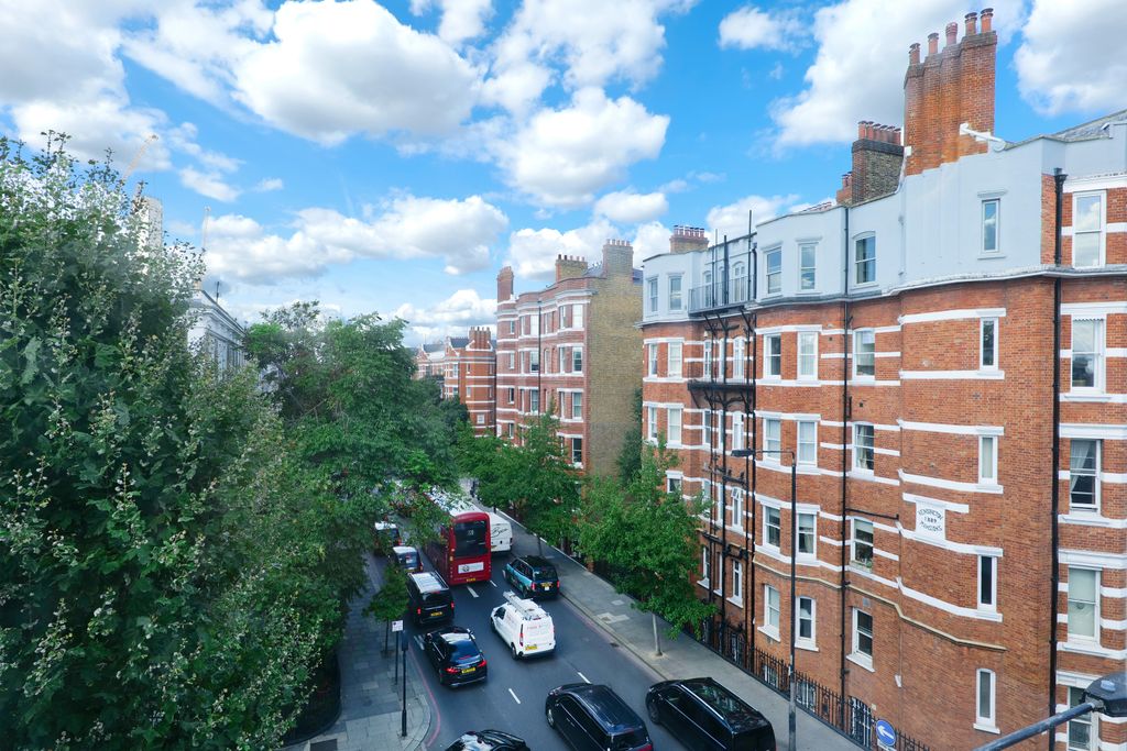 Property photo 2 of 5 Gallery