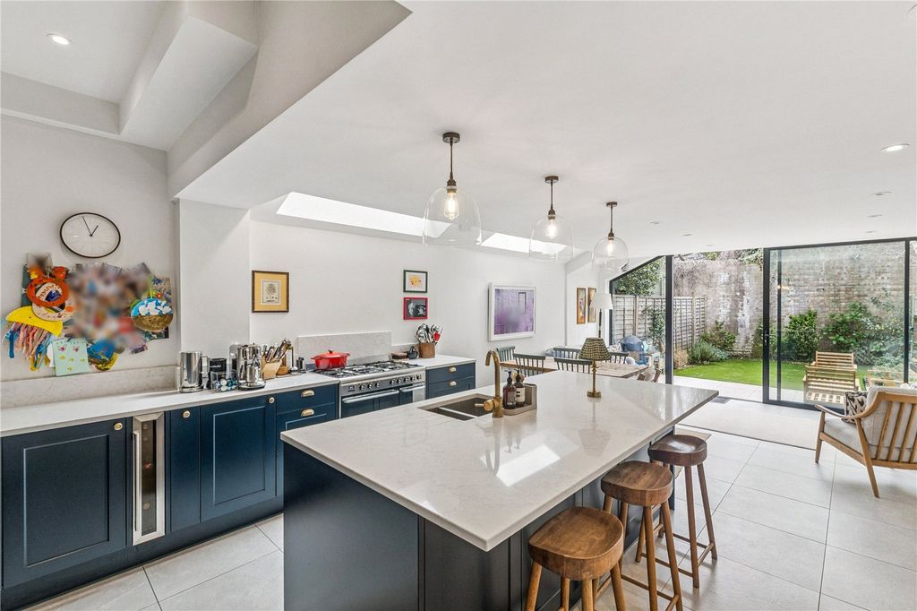 Property photo 1 of 12 Kitchen