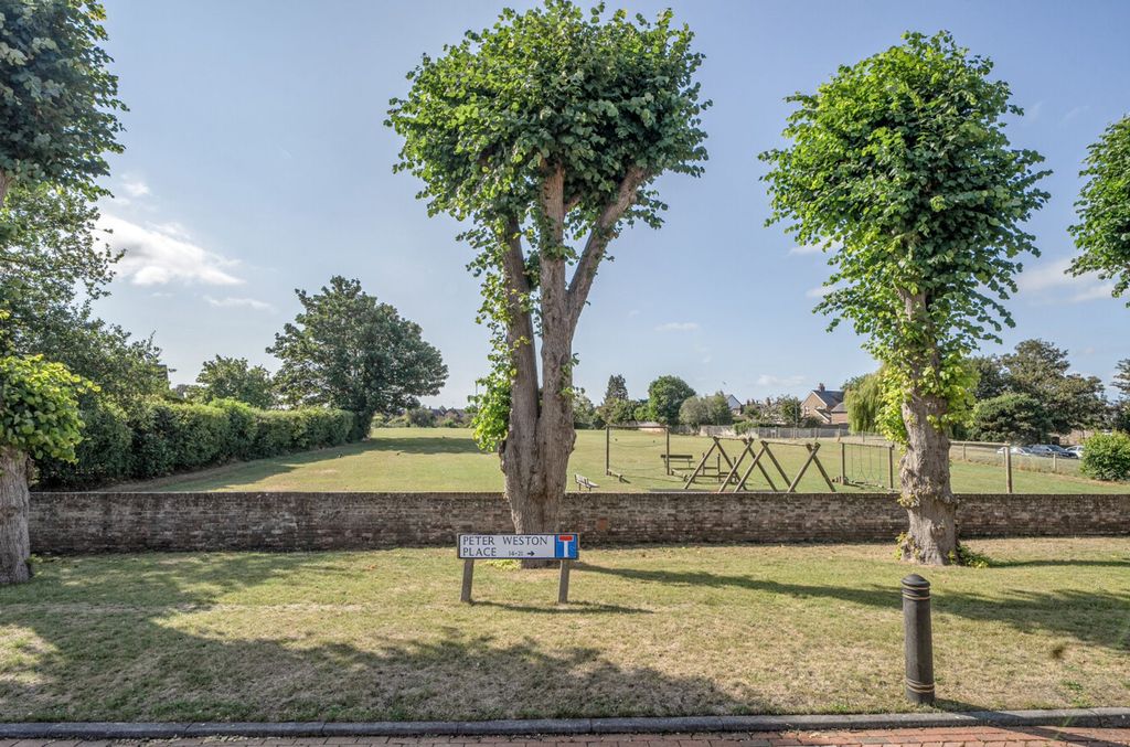 Property photo 3 of 14