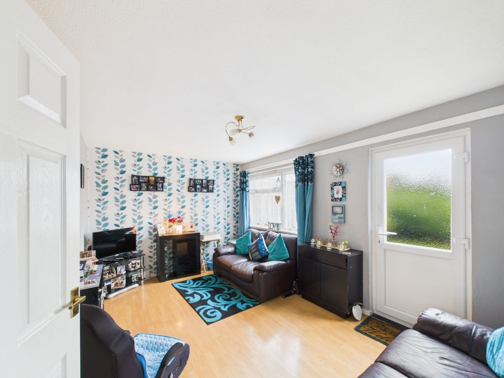 Property photo 2 of 13 4618265