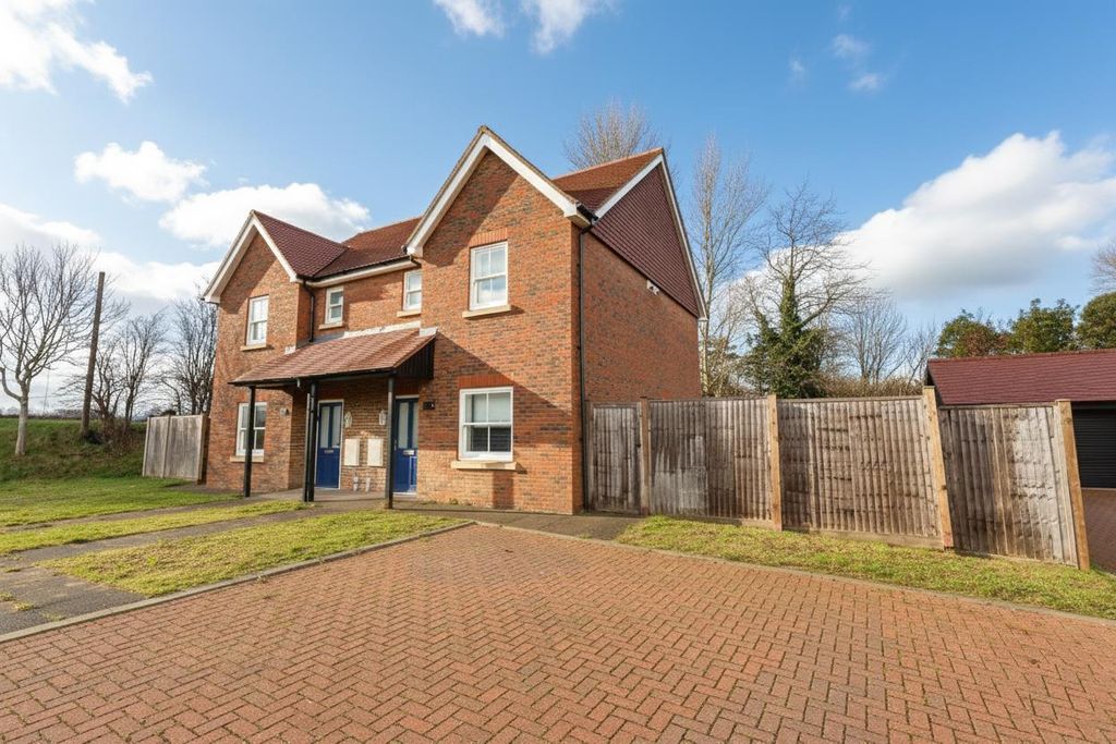 Property photo 1 of 11 1B Front And Parking.Png