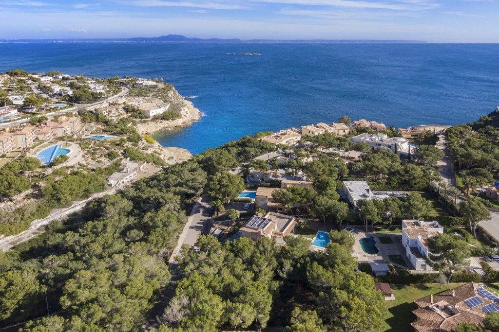 Property photo 2 of 9 Aerial (5)