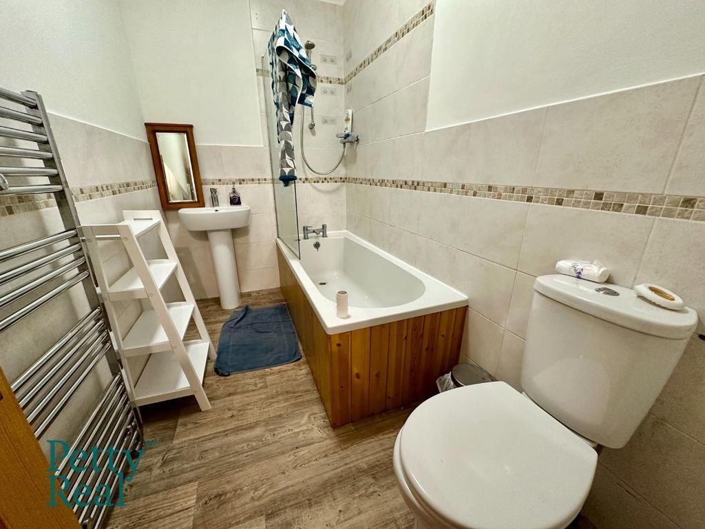 Property photo 3 of 7 585A303C-F5Da-45E5-8Ed6-9Fb3952E3442.Jpeg