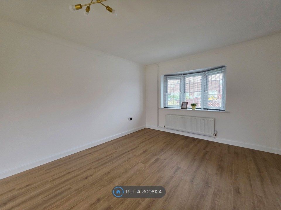 Property photo 3 of 24
