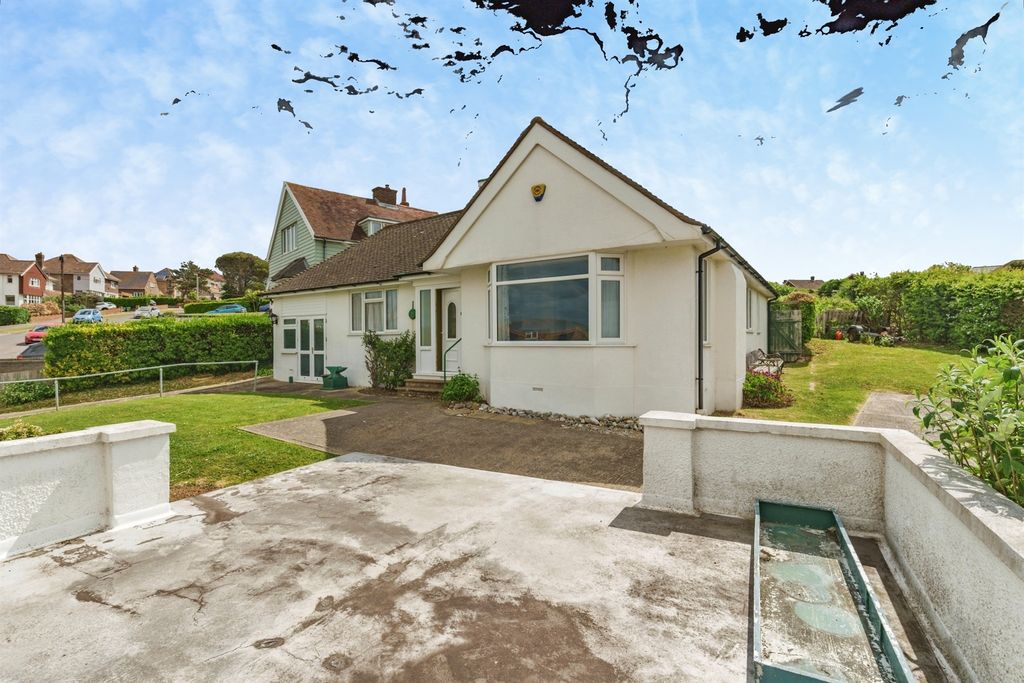 Property photo 1 of 28