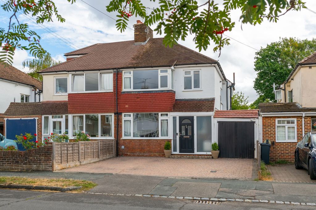 Property photo 1 of 17