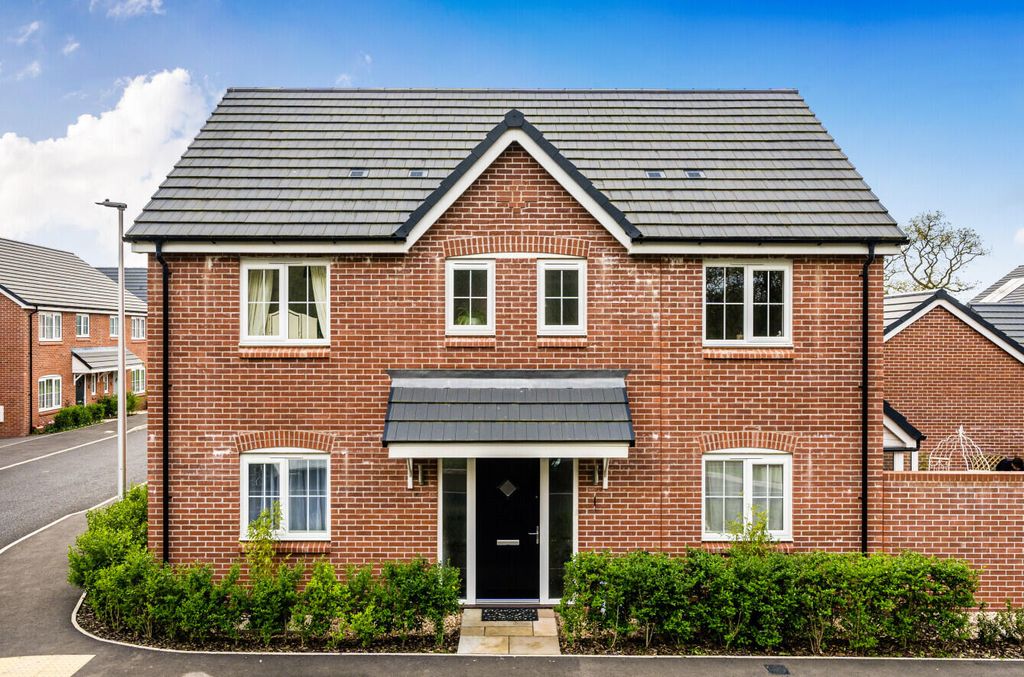 Property photo 1 of 19 Front (Exterior)