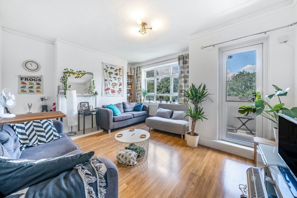 Property photo 1 of 8 1147423 (3)