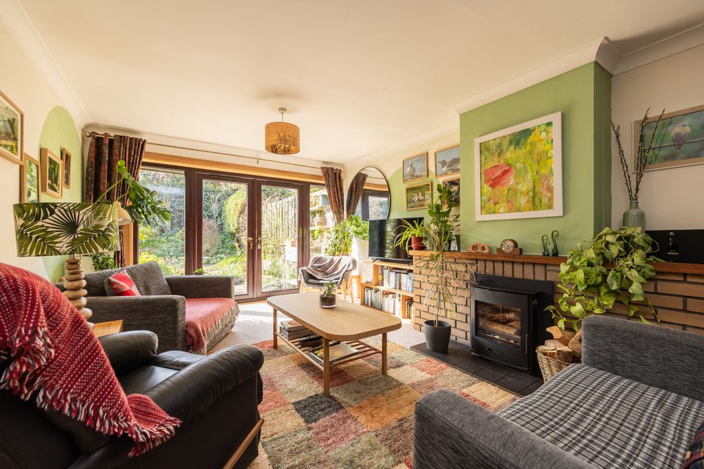 Property photo 2 of 26 Property Image 2