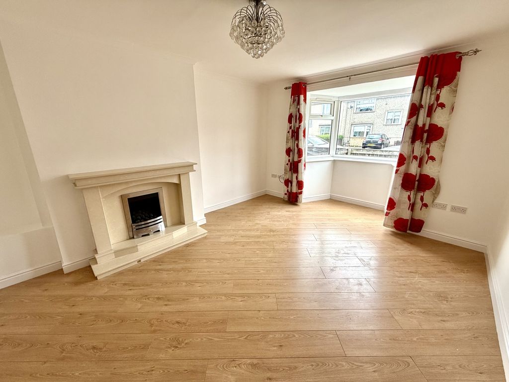 Property photo 2 of 7 Img_9510