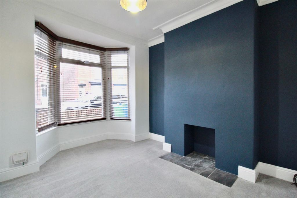 Property photo 2 of 8 Img_0302 (3).Jpg