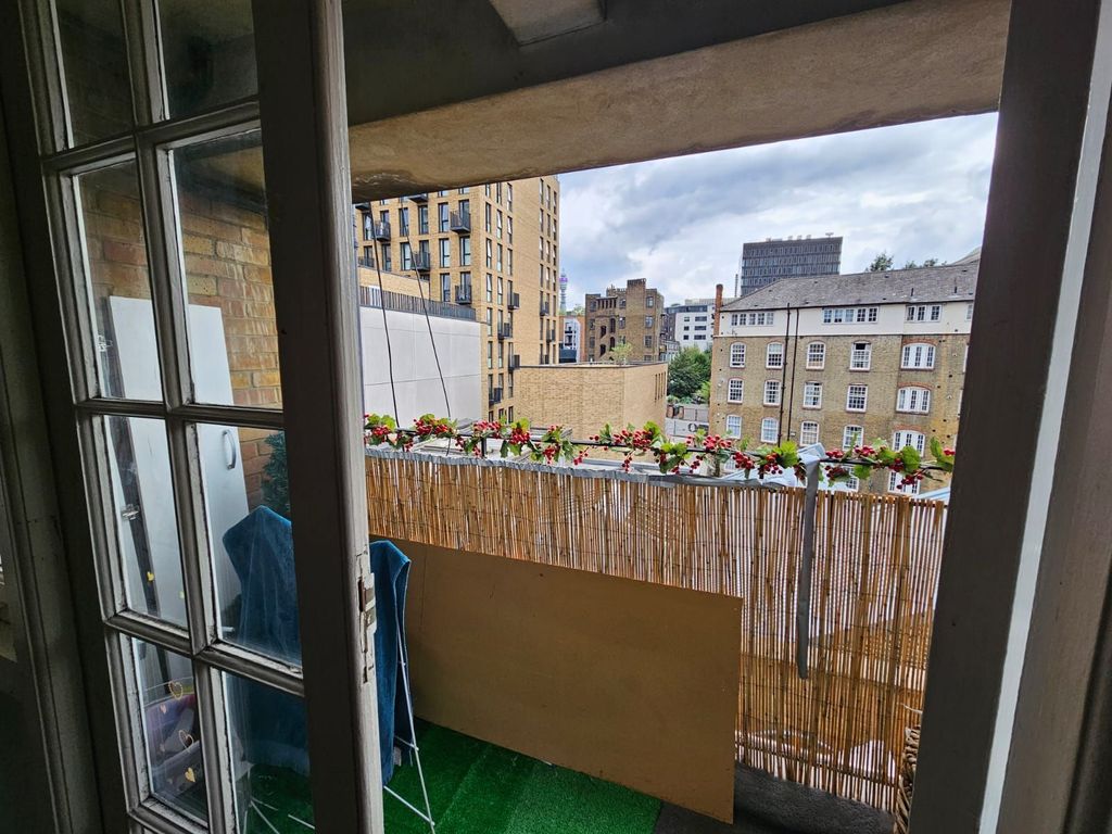 Property photo 1 of 3