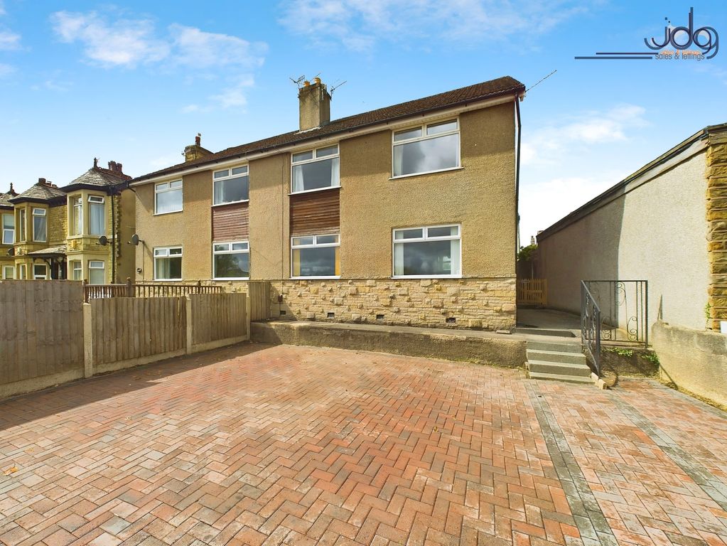 Property photo 1 of 7 Welcome To Halton Road