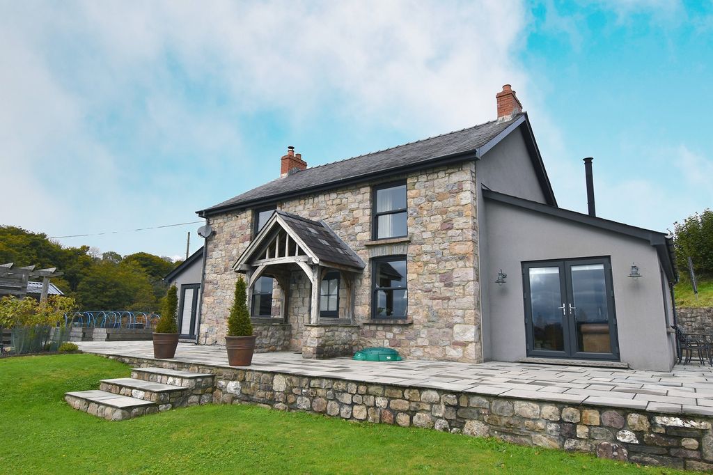 Property photo 3 of 31 Not Specified