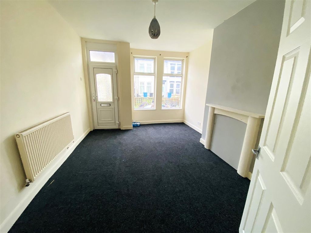 Property photo 2 of 7 Img_1985.Jpg