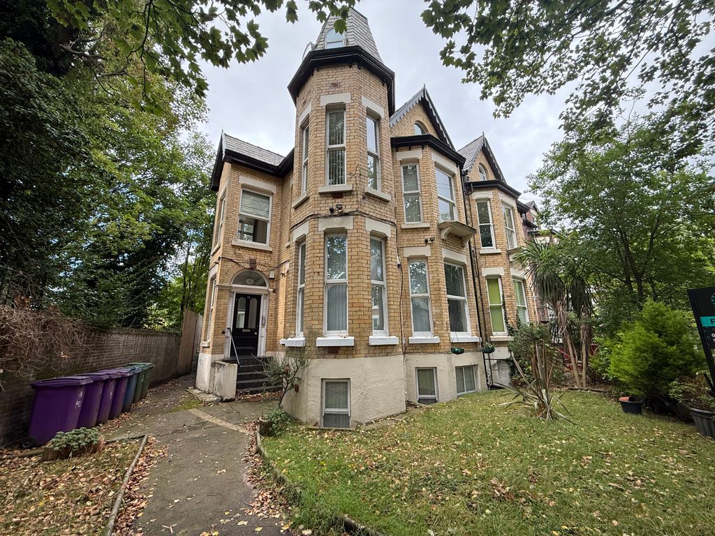 Property photo 1 of 16 Cover