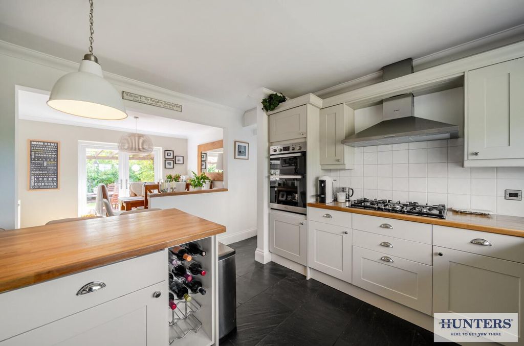 Property photo 2 of 20 87F45F9B-17d5-4855-8Be7-E930Cde0c8F9.Jpg