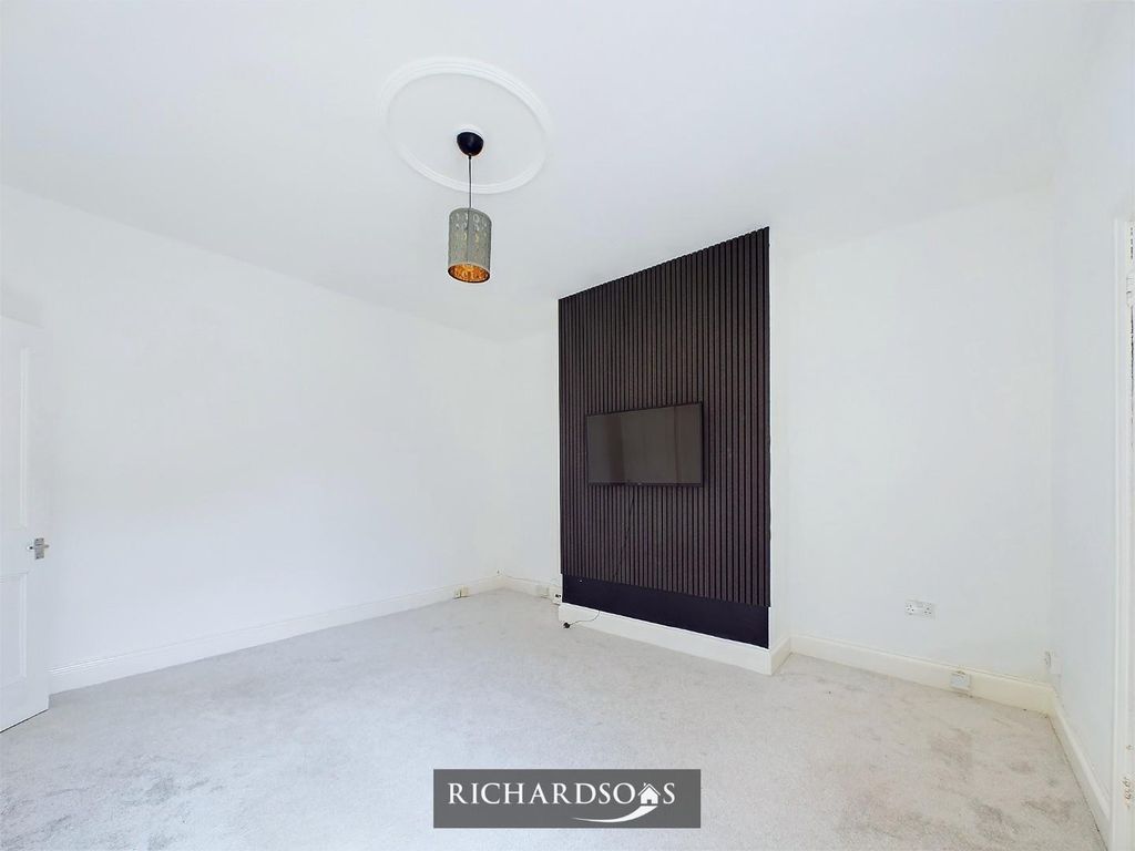 Property photo 3 of 8 Cam02371G0-Pr0057-Still011.Jpg
