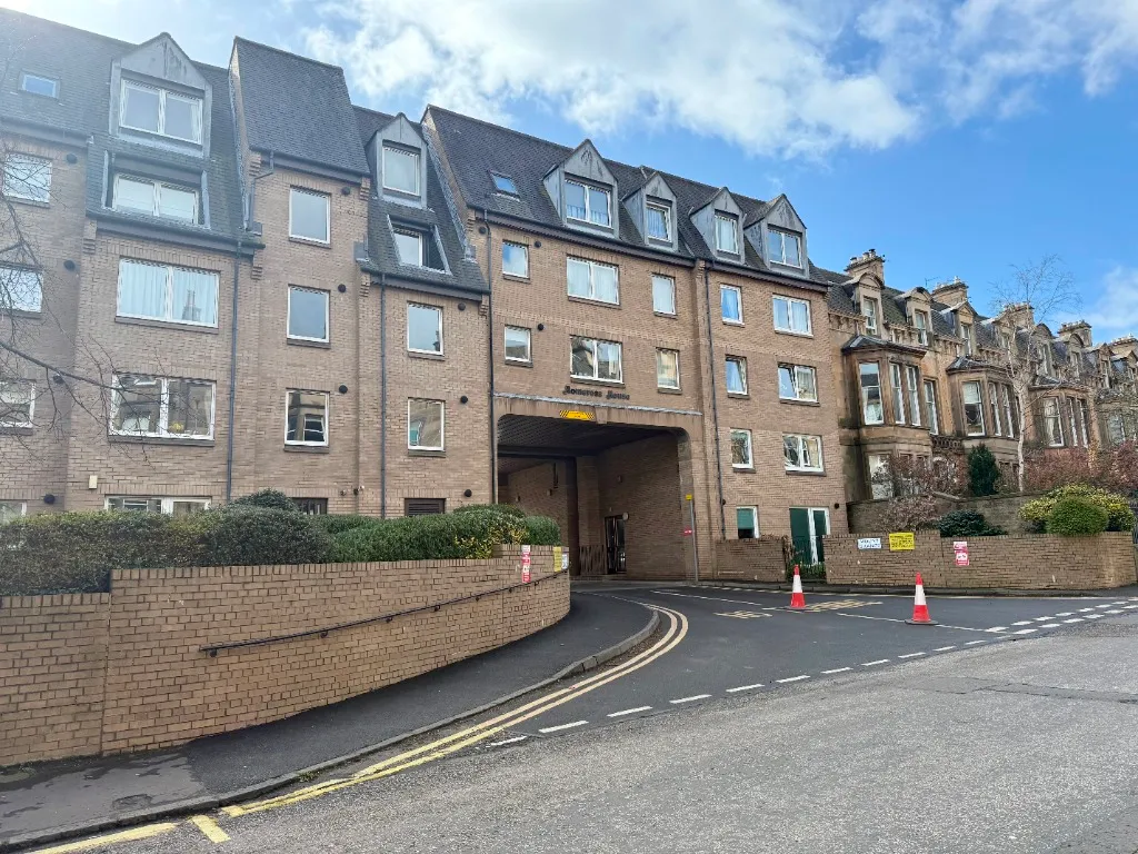 Apartment in Edinburgh, The Grange - View 3