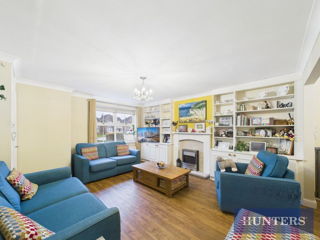 Property photo 3 of 25 Cam01494G0-Pr0501-Still017.Jpg