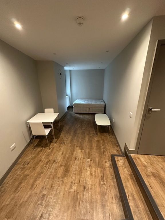 Property photo 1 of 19 Bedroom