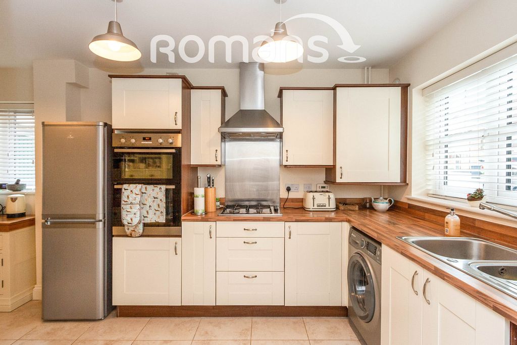 Property photo 2 of 10 Property Image