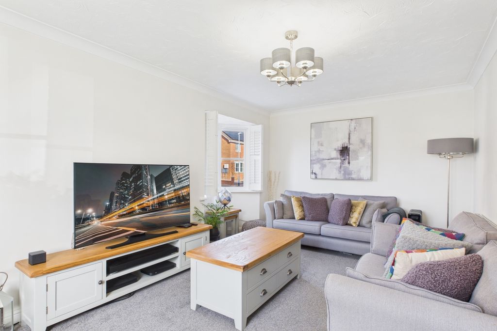 Property photo 3 of 22 Ewemove - Spalding - Shearers Drive - Living Roo