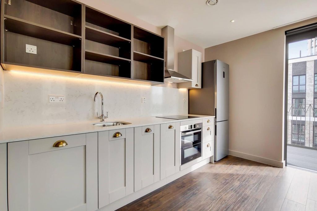 Property photo 3 of 14 32.Jpg