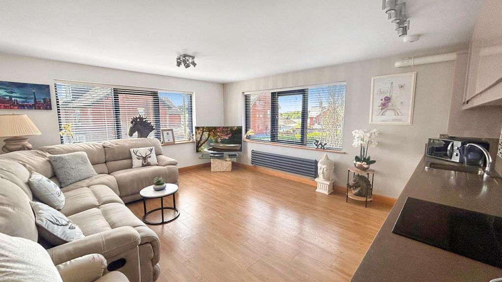 Property photo 2 of 7 Open Plan Living