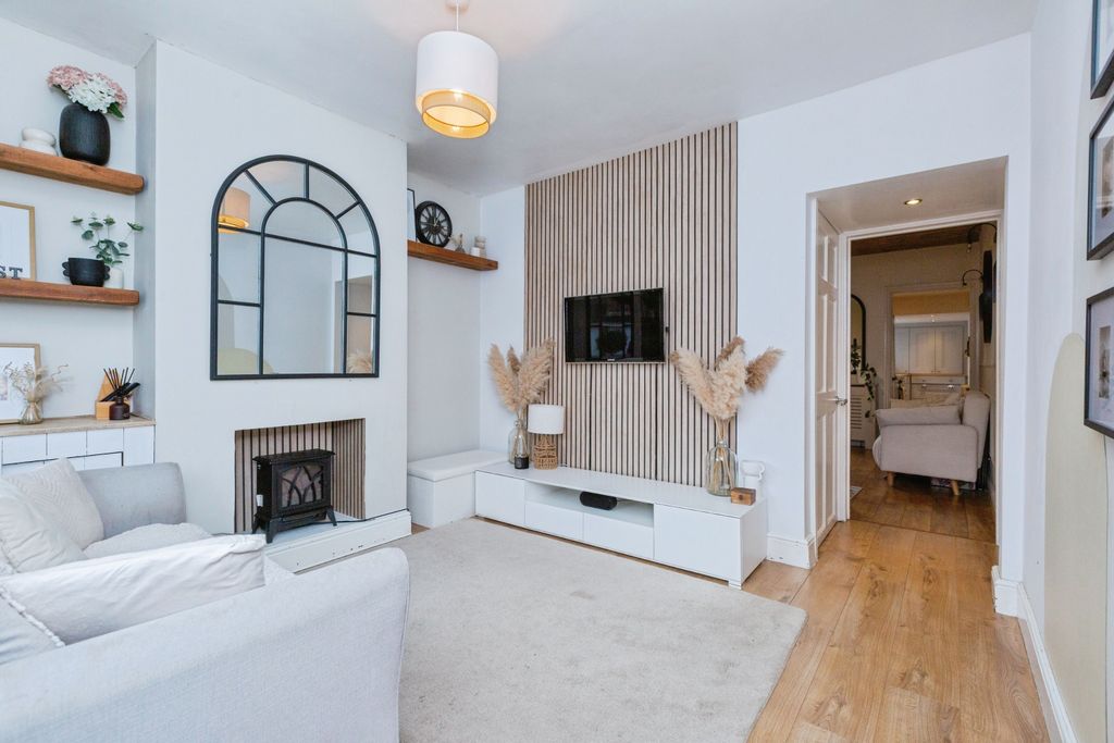 Property photo 2 of 12 Living Room