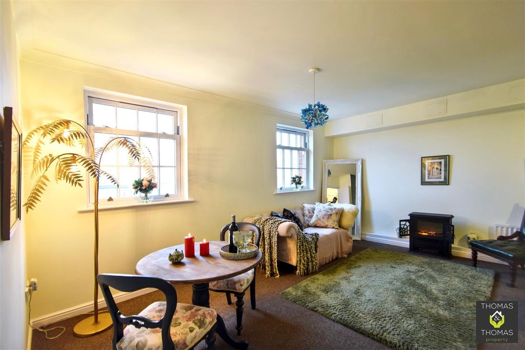 Property photo 2 of 14 Dsc_0087 (1).Jpg